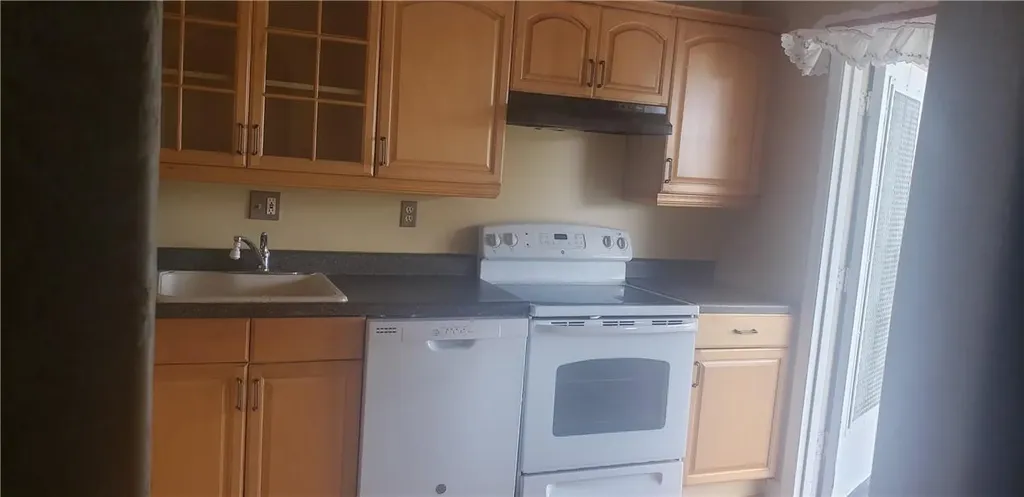 8705 NW 38th Drive Coral Springs FL 33065