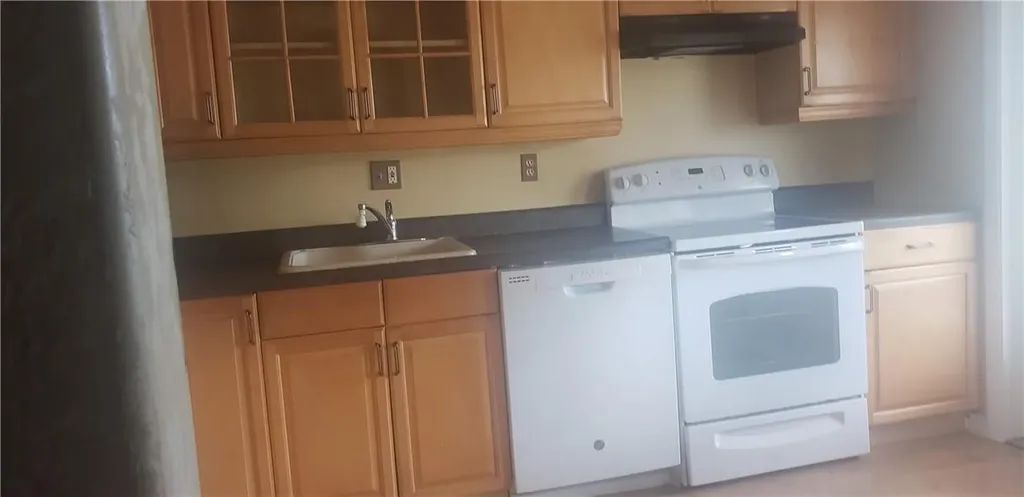 8705 NW 38th Drive Coral Springs FL 33065