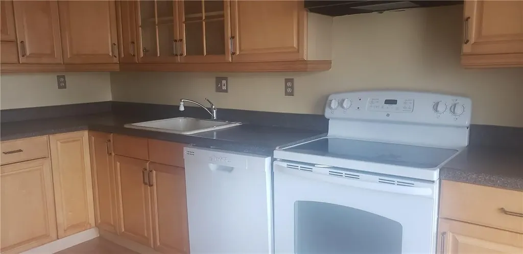 8705 NW 38th Drive Coral Springs FL 33065