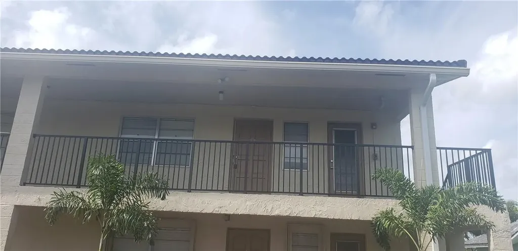 8705 NW 38th Drive Coral Springs FL 33065
