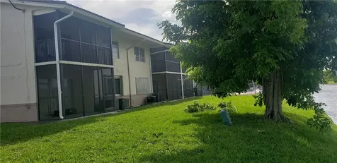 8705 NW 38th Drive Coral Springs FL 33065