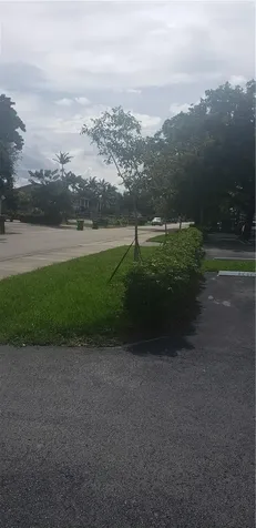 8705 NW 38th Drive Coral Springs FL 33065