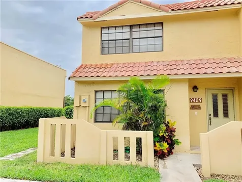 9429 NW 39th Place Sunrise FL 33351