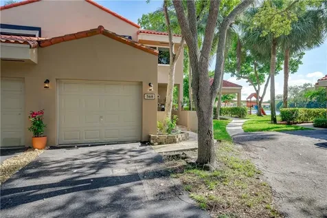 568 N University Drive Plantation FL 33324