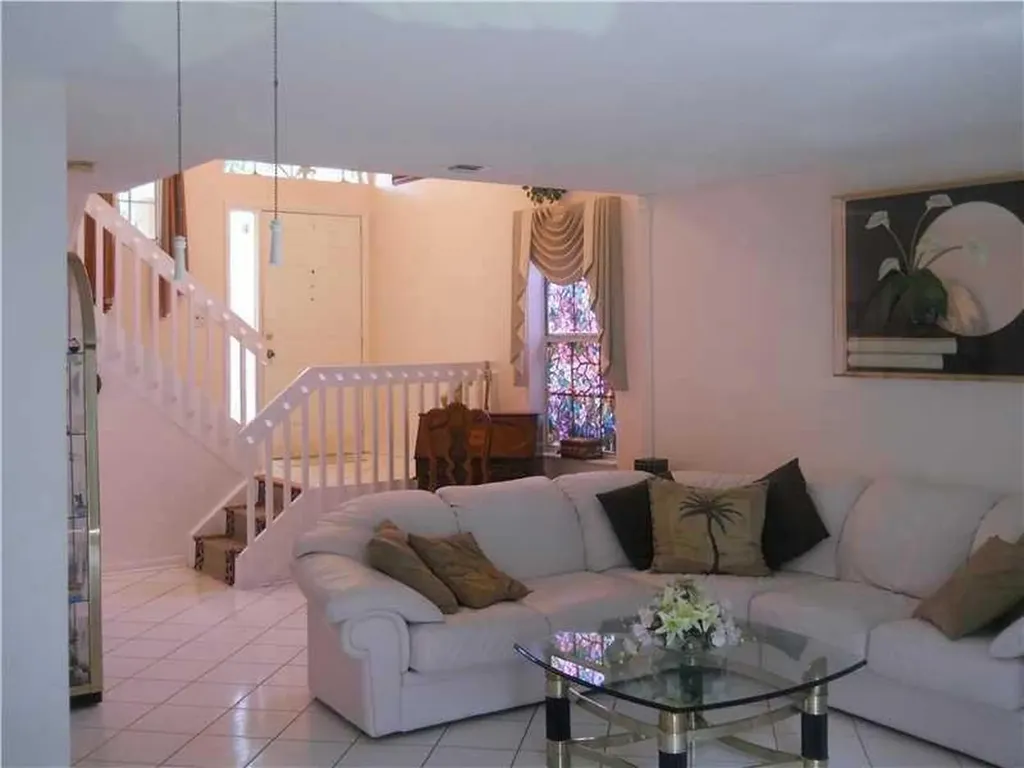245 NW 118th Drive Coral Springs FL 33071