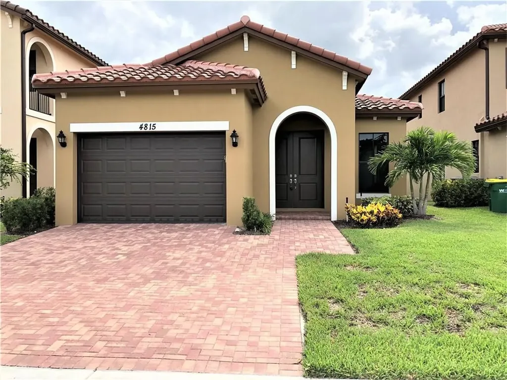 4815 NW 51st Terrace Tamarac FL 33319