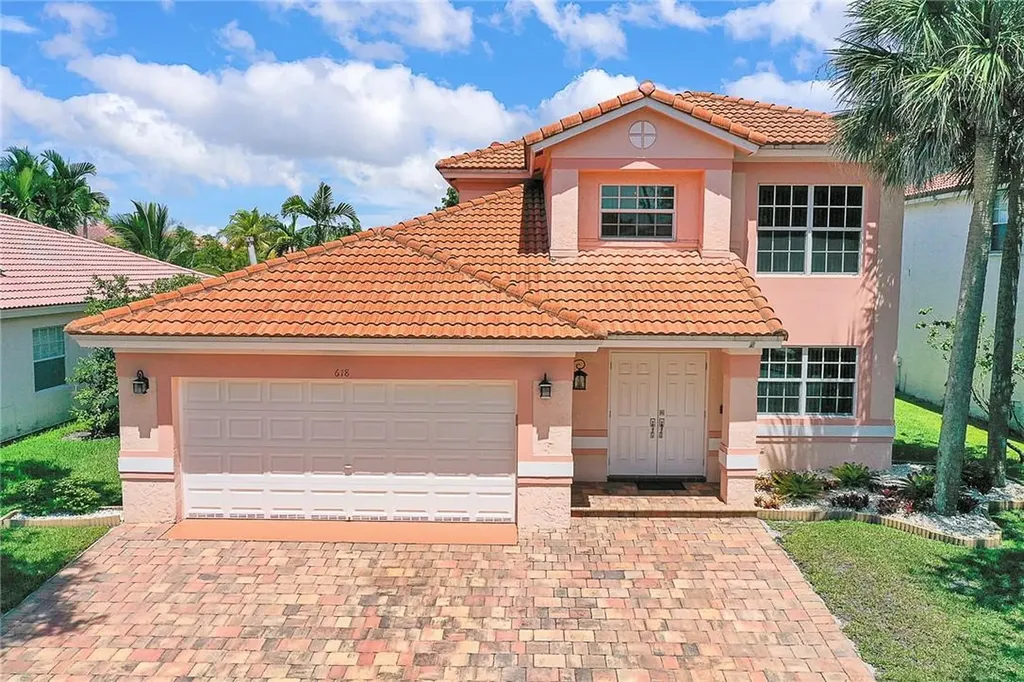 618 NW 135th Terrace Plantation FL 33325