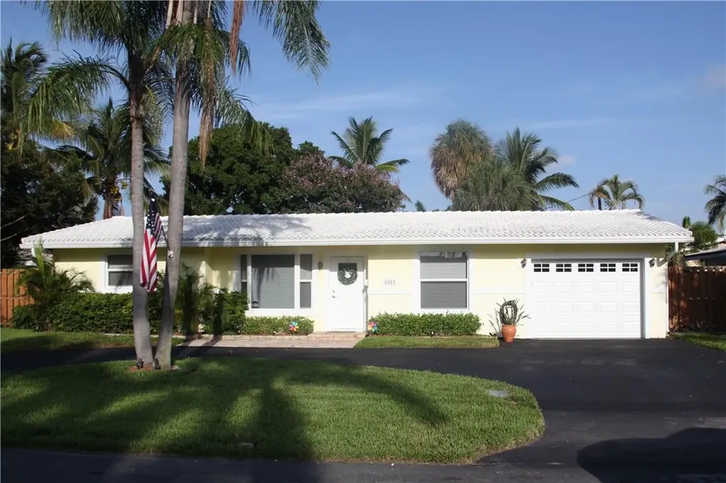 1011 SE 2nd Avenue Pompano Beach FL 33060