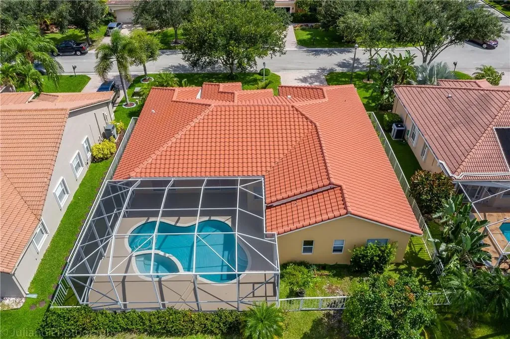 10314 NW 54th Place Coral Springs FL 33076
