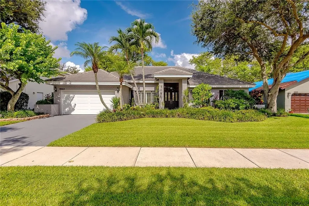 5543 NW 39th Avenue Coconut Creek FL 33073
