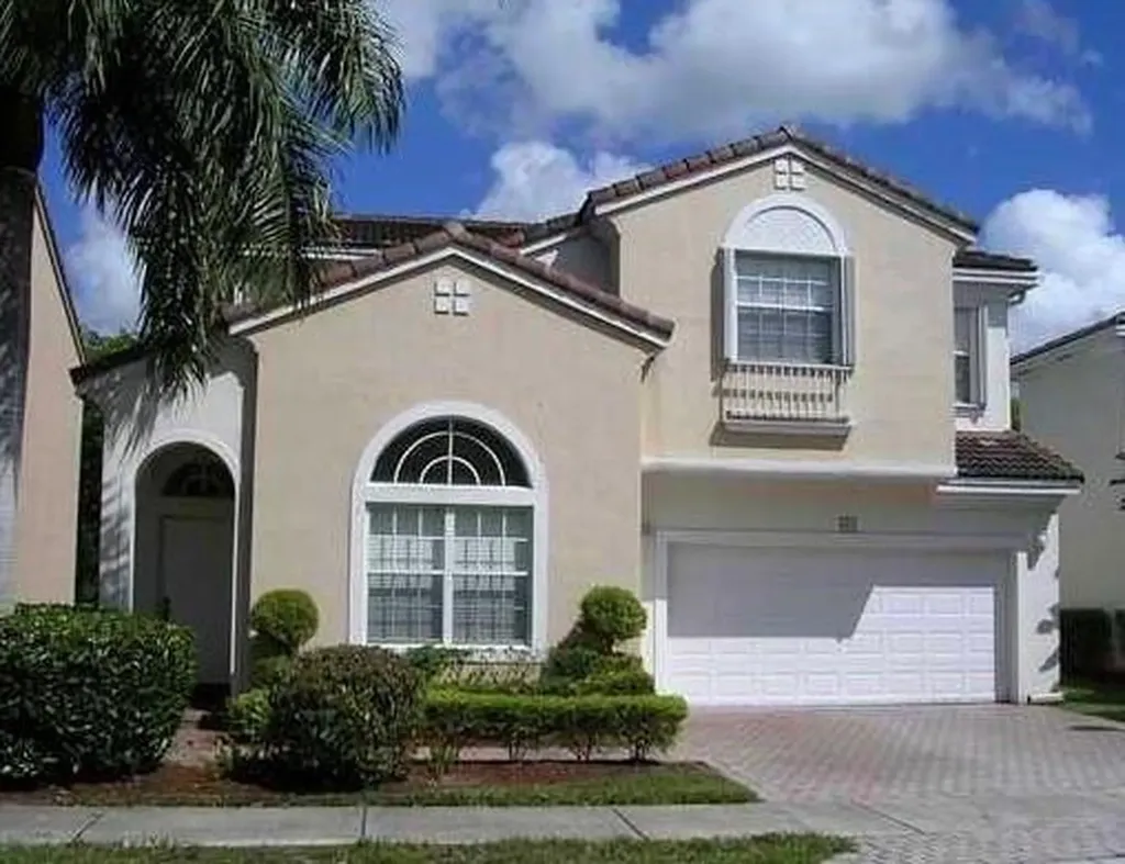 953 NW 126th Avenue Coral Springs FL 33071