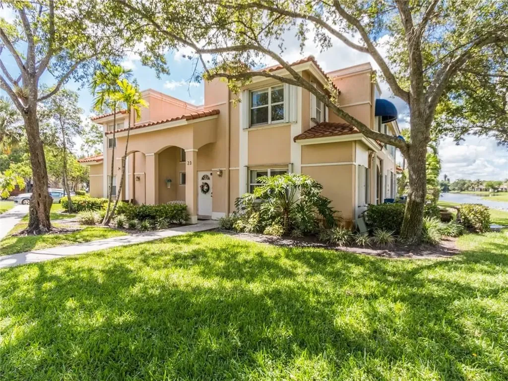 561 Racquet Club Road Weston FL 33326