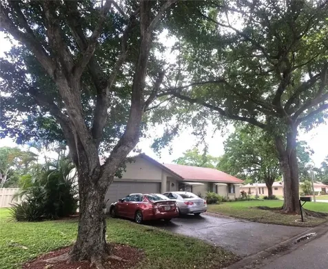 2290 NW 115th Drive Coral Springs FL 33065