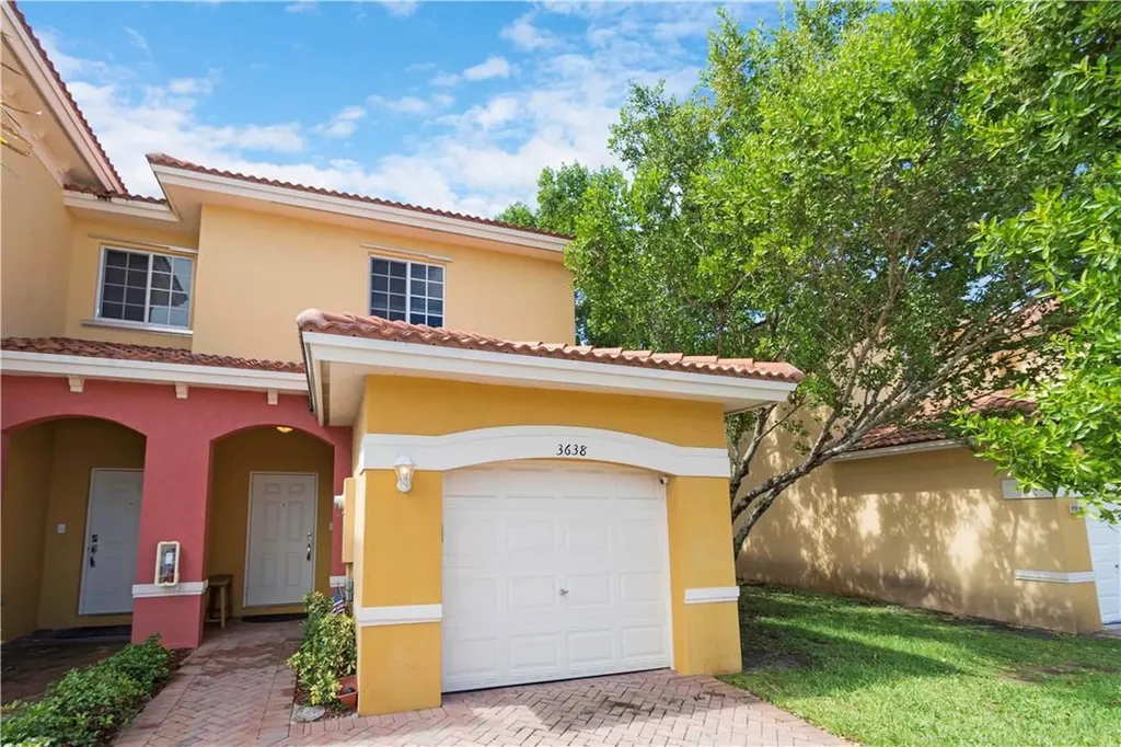 3638 NW 29th Court Lauderdale Lakes FL 33311