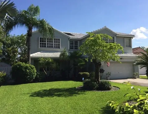 10595 SW 12th Manor Pembroke Pines FL 33025