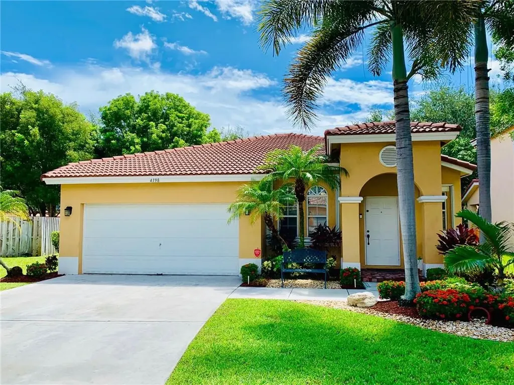 4198 NW 43rd Way Coconut Creek FL 33073