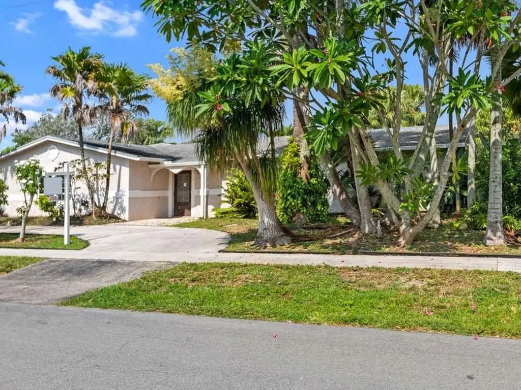 157 SW 127th Avenue Plantation FL 33325