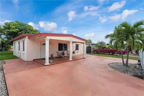 326 W 37th Street Hialeah FL 33012