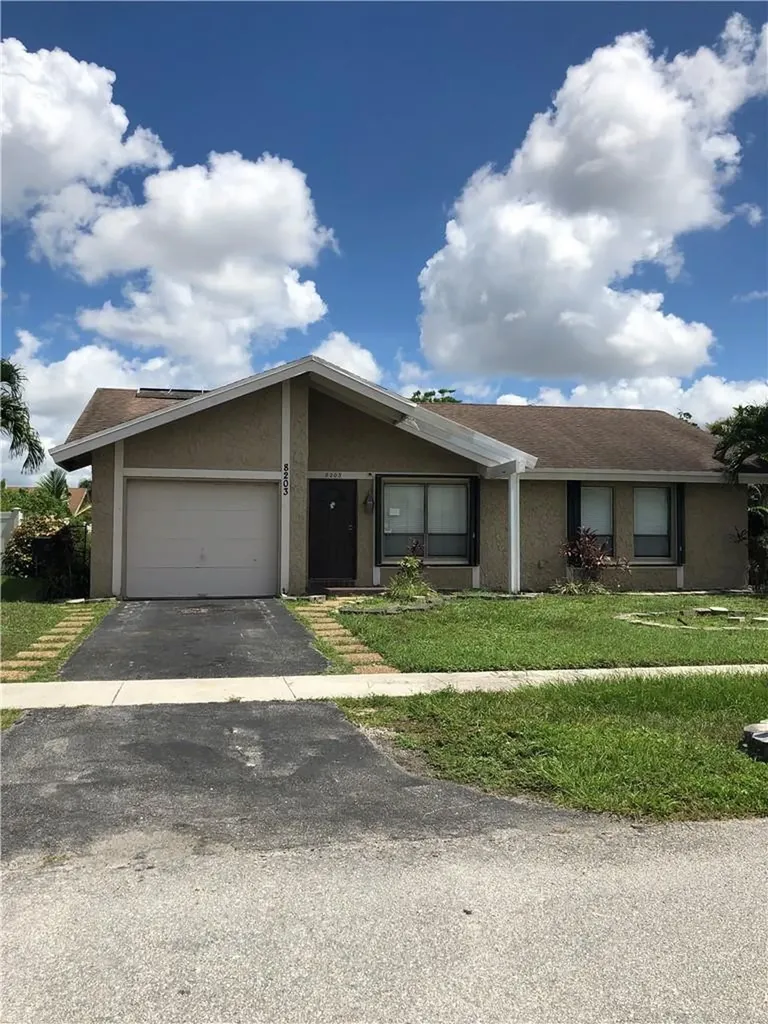 8203 SW 13th Court North Lauderdale FL 33068