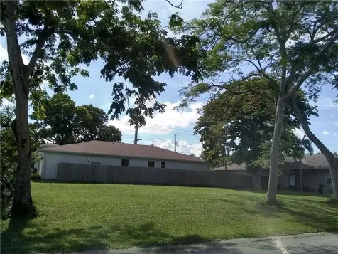 3061 SW 17th Street Fort Lauderdale FL 33312