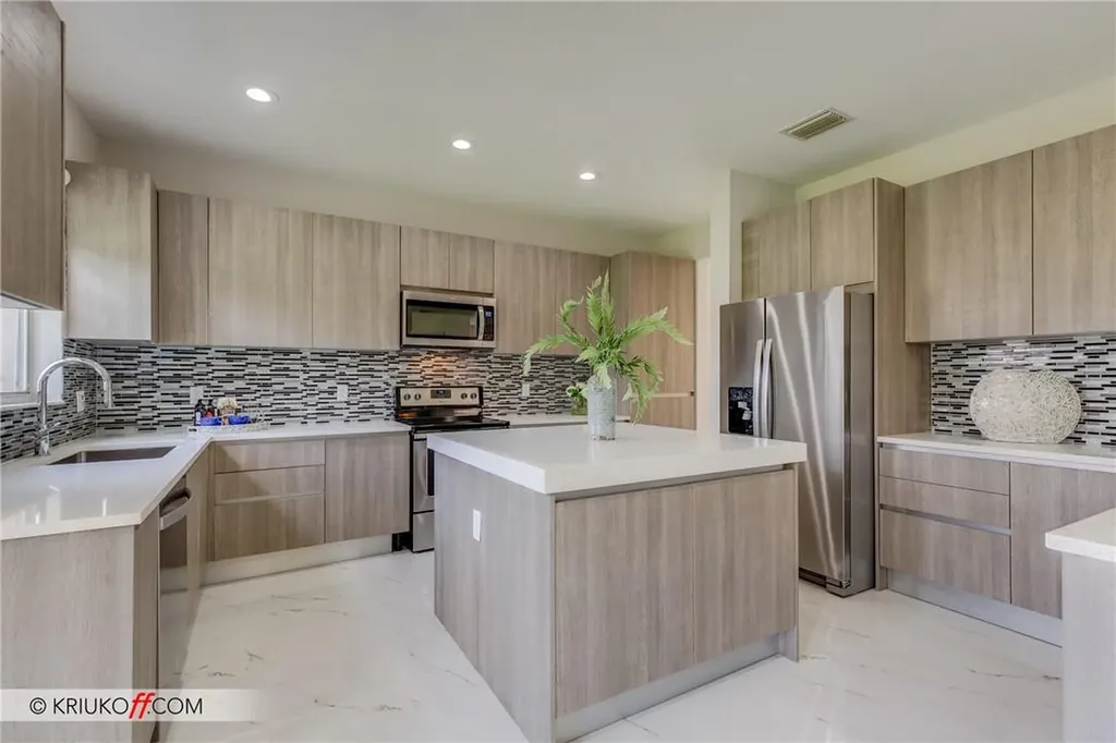 8572 Breezy Hill Drive Boynton Beach FL 33473