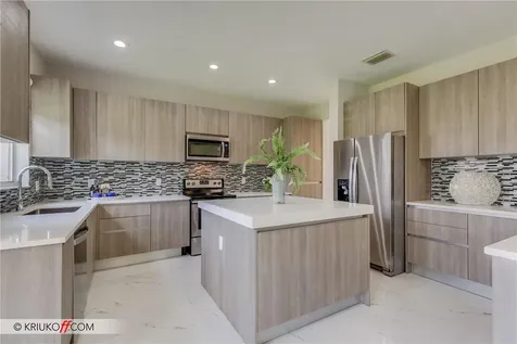 8572 Breezy Hill Drive Boynton Beach FL 33473