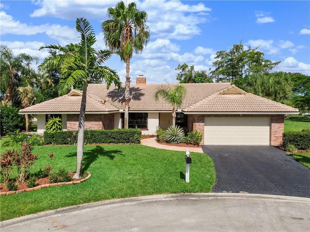 135 SW 101st Way Coral Springs FL 33071