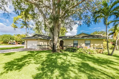 1013 NW 82nd Terrace Coral Springs FL 33071