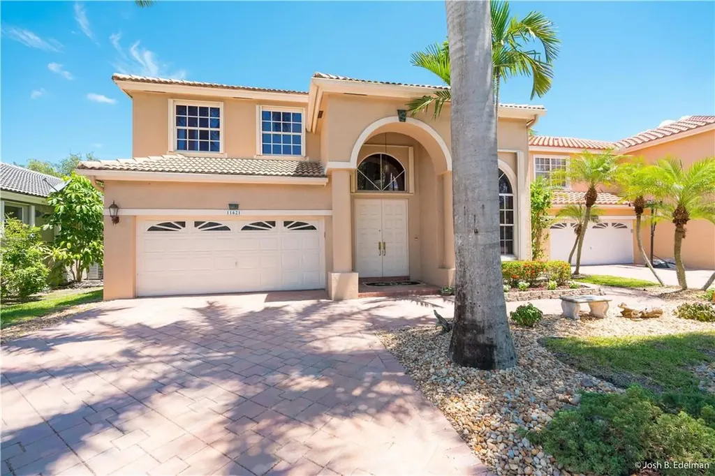 11621 NW 13th Manor Coral Springs FL 33071