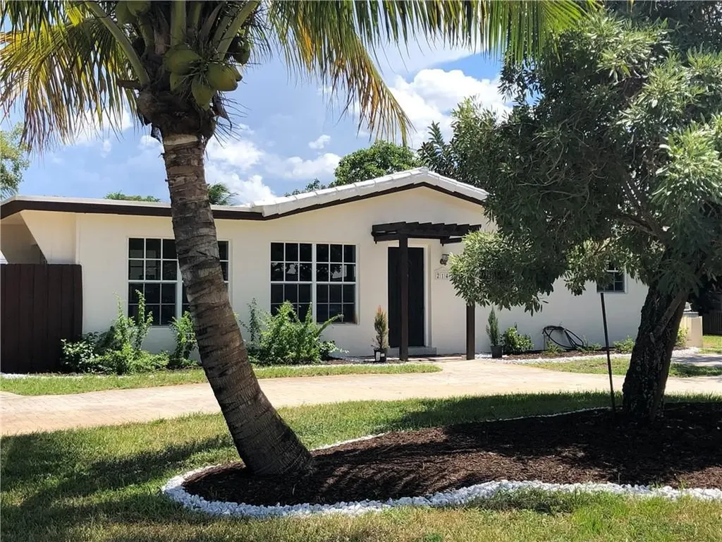 214 SW 10th Court Pompano Beach FL 33060