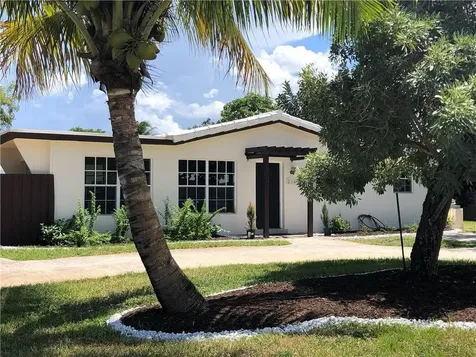 214 SW 10th Court Pompano Beach FL 33060