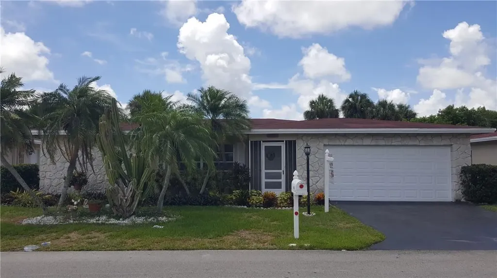 940 NW 48th Place Deerfield Beach FL 33064