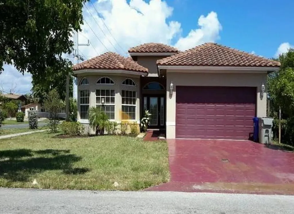 2091 NW 4th Street Pompano Beach FL 33069