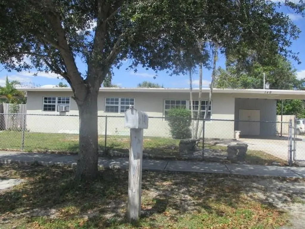 140 NW 33rd Avenue Lauderhill FL 33311
