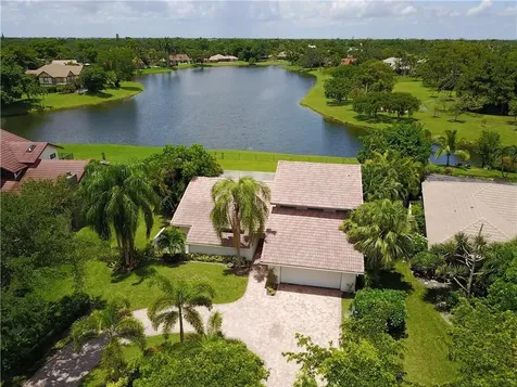 424 NW 101st Avenue Coral Springs FL 33071