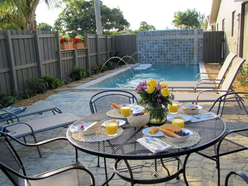 2225 NE 14th Avenue Wilton Manors FL 33305