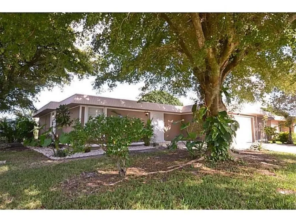 7309 NW 64th Court Tamarac FL 33321