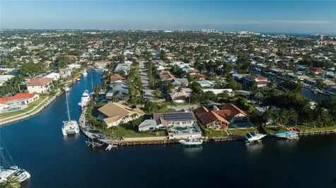 2500 NE 44th Street Lighthouse Point FL 33064