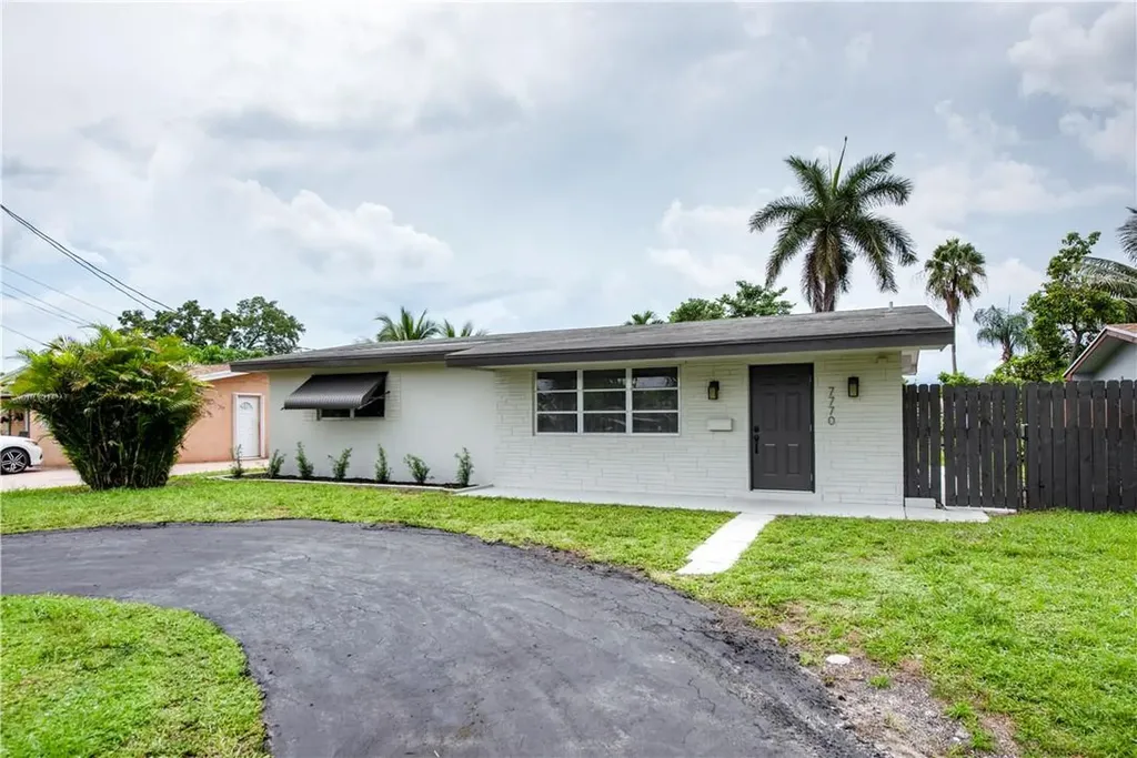 7770 NW 14th Street Pembroke Pines FL 33024