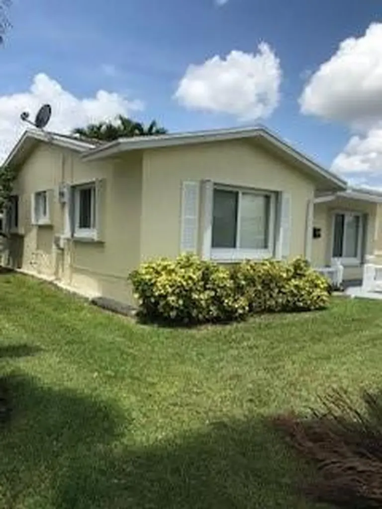 6011 NW 67th Avenue Tamarac FL 33321