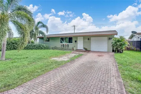 8520 NW 16th Street Pembroke Pines FL 33024