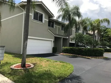 5418 Pointe Villa Drive Lighthouse Point FL 33064