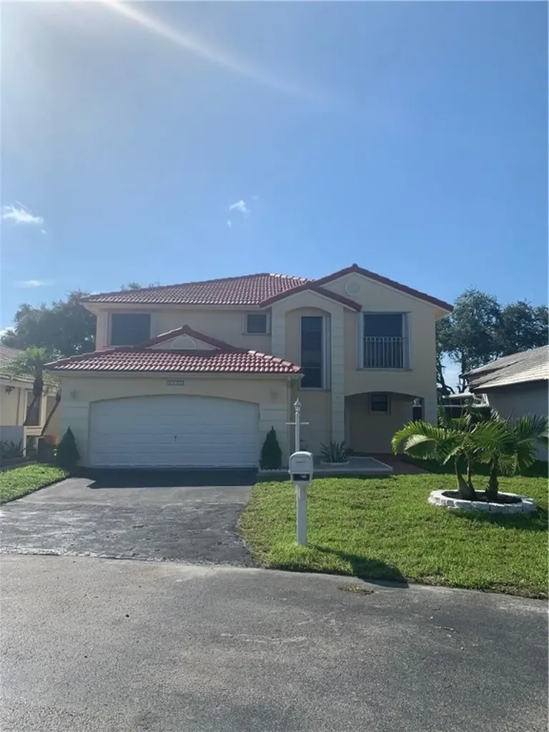 6320 Plymouth Lane Davie FL 33331