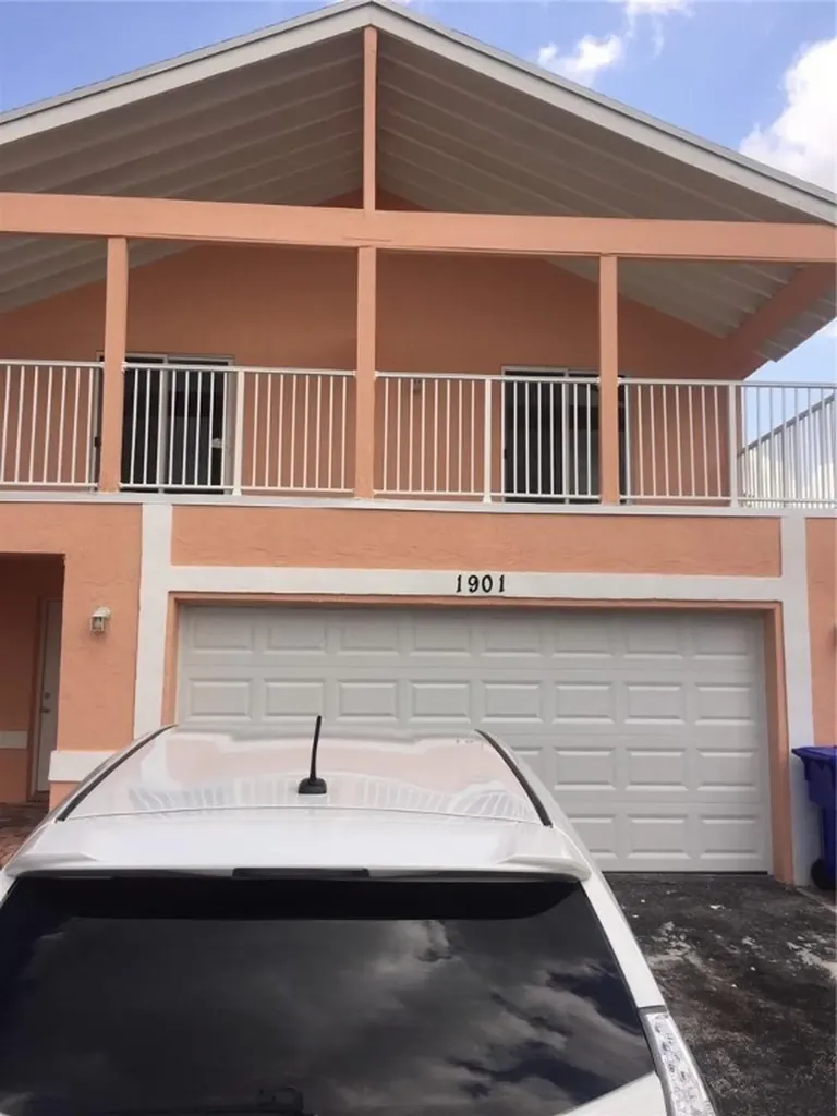 1901 SW 83rd Avenue North Lauderdale FL 33068