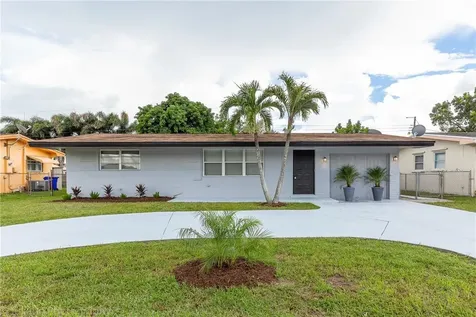 8860 Taft Street Pembroke Pines FL 33024