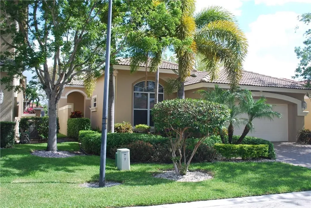 12527 NW 58th Manor Coral Springs FL 33076