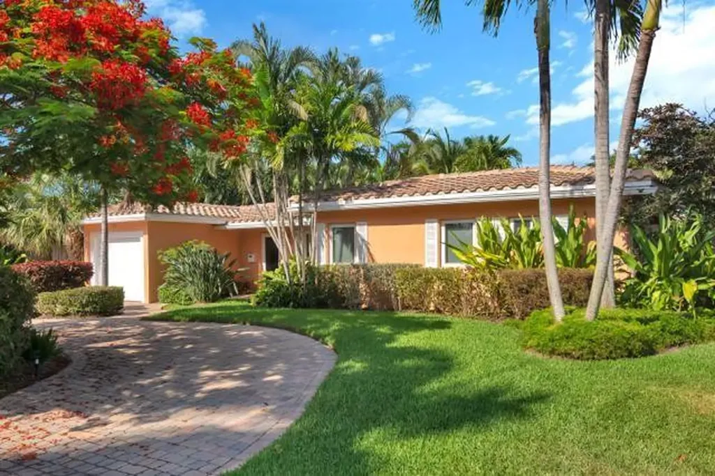 4110 NE 15th Avenue Oakland Park FL 33334
