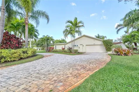 5307 White Oak Lane Tamarac FL 33319
