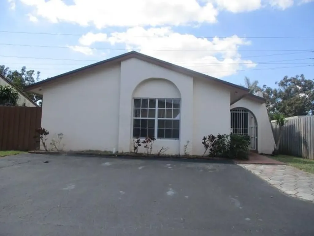 3406 SW 116th Place Miami FL 33165