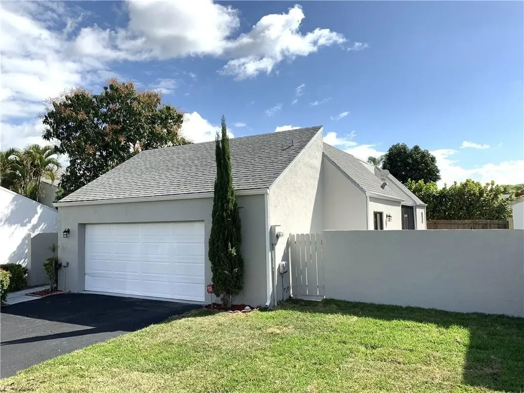 1035 NW 22nd Avenue Delray Beach FL 33445